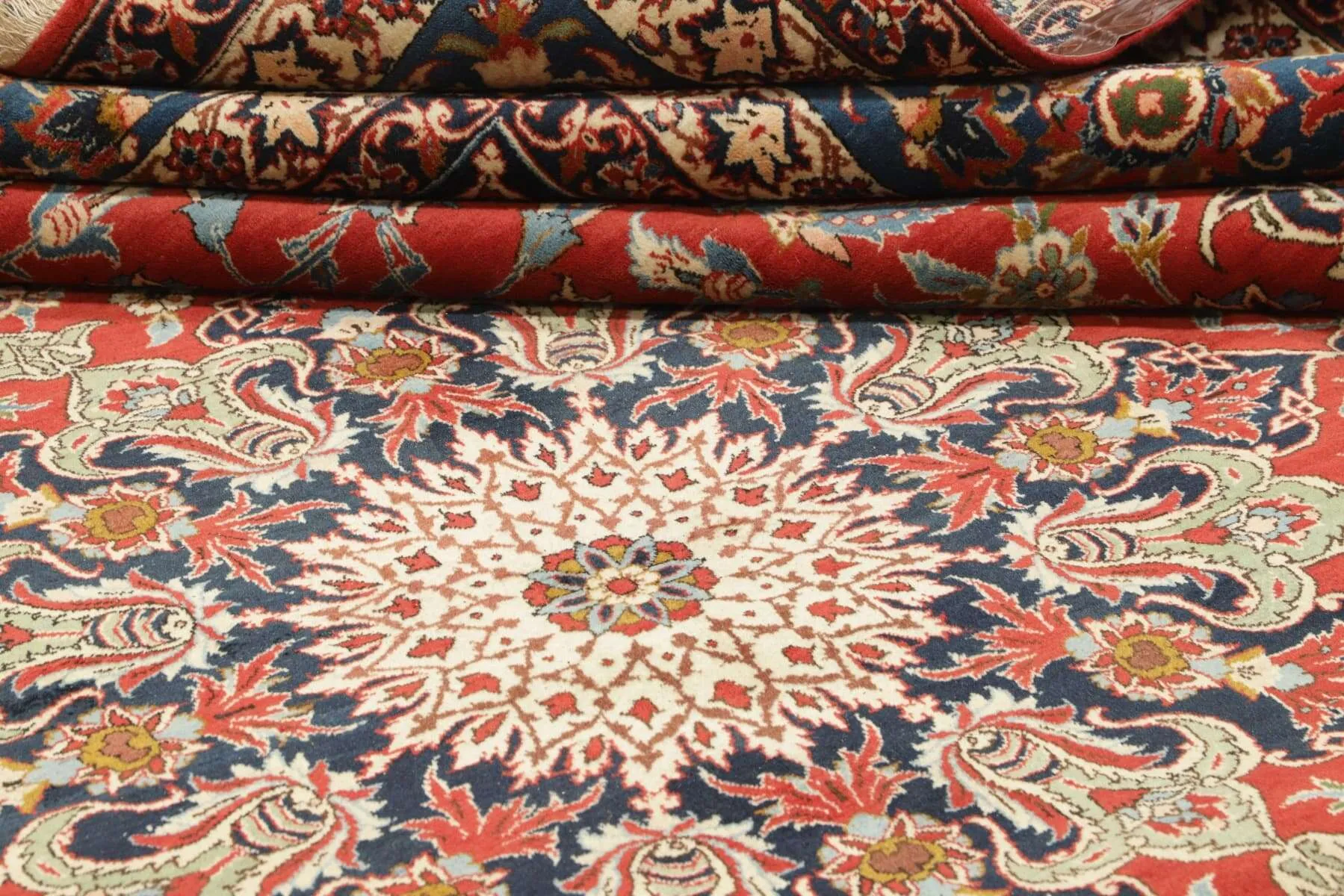 Teppich Isfahan Royal 300x385 cm Orientteppich Persien